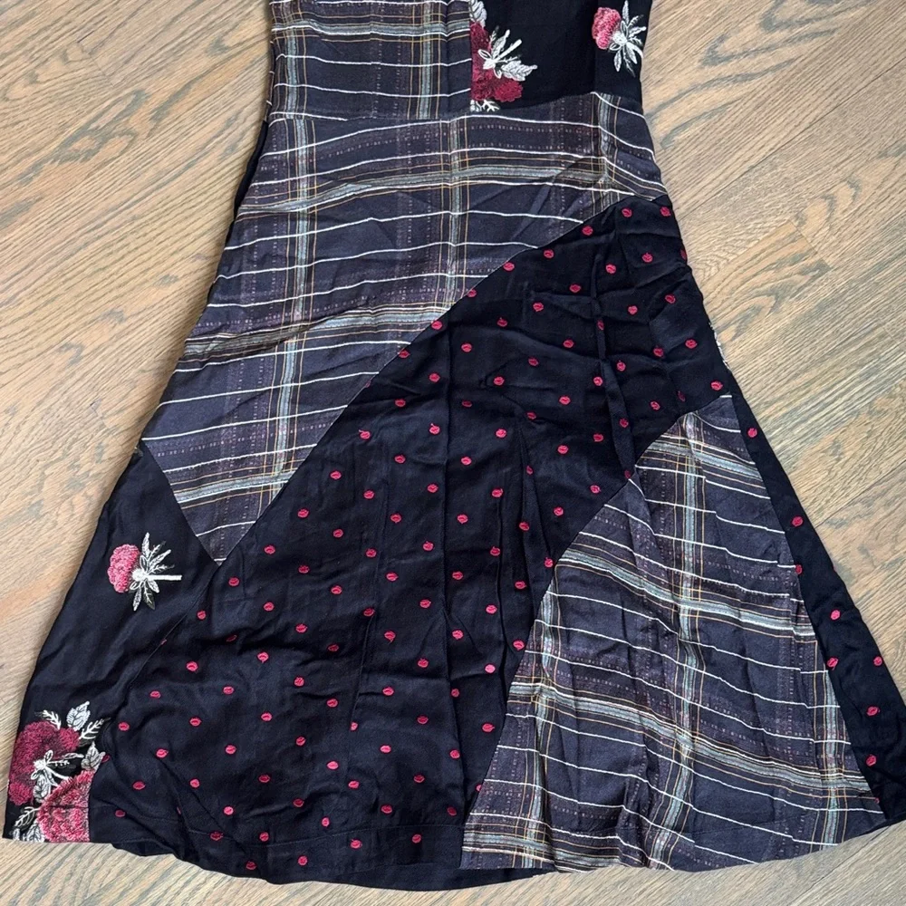 Maeve Black and Red Floral Plaid Midi Dress - Picture 8 of 9